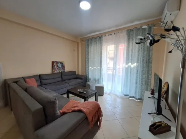 jepet me qera apartament 2+1+Ballkon Kati 4, 90 m² 650 € (Fondacioni eleonor)