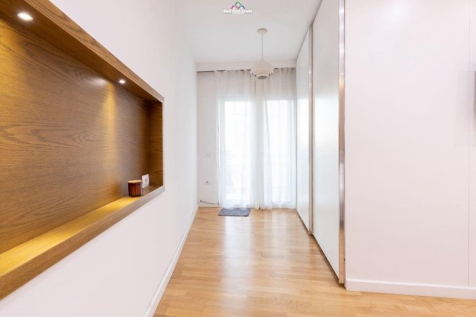 Tirane, shes apartament 2+1 Kati 2, 105 m² 260.000 € (zogu i zi)