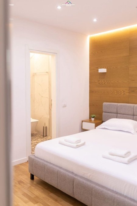 Tirane, shes apartament 2+1 Kati 2, 105 m² 260.000 € (zogu i zi)