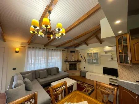 Tirane, qera apartament 3+1+Ballkon , 167 m²