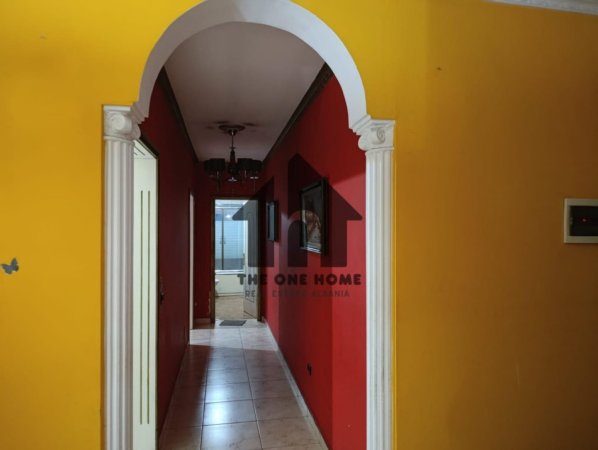 Tirane, shitet apartament 2+1+Ballkon Kati 7, 100 m² 175.000 € (Pallati me Shigjeta)