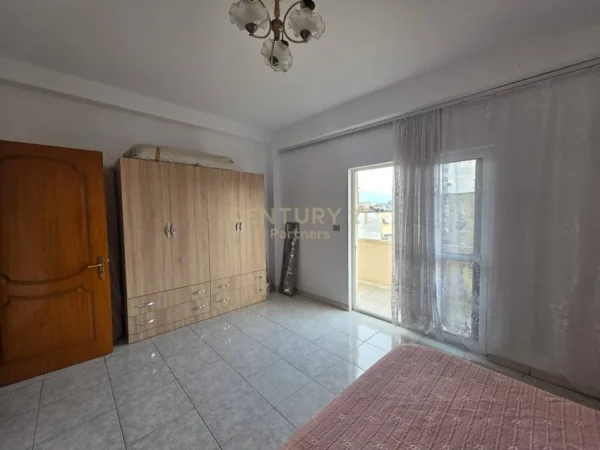 Tirane, jepet me qera apartament 2+1 Kati 3, 100 m² 600 € (Rruga Bardhyl)