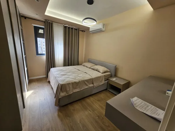 Tirane, shitet apartament 2+1 Kati 3, 117 m² 365.000 € (RRUGA E DURRESIT)