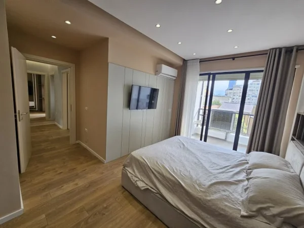 Tirane, shitet apartament 2+1 Kati 3, 117 m² 365.000 € (RRUGA E DURRESIT)