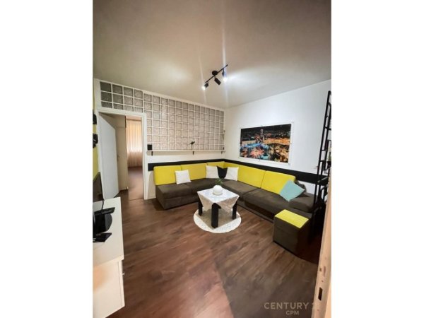 Tirane, shes apartament 1+1 Kati 1, 60 m² 125.000 € (Xhamia e Tabakeve)