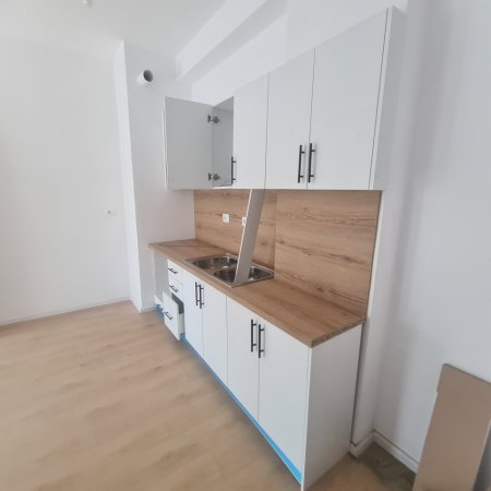 Tirane, jap me qera apartament 1+1+Ballkon Kati 7, 63 m² 405 € (Rezidenca Mangalem 21)