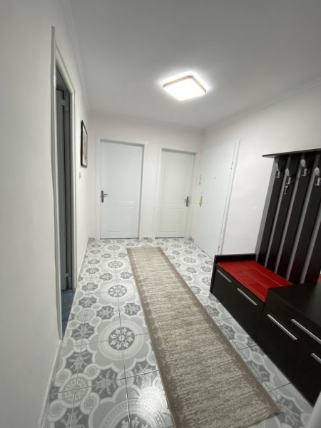 Tirane, jepet me qera apartament 2+1 Kati 4, 75 m² 600 € 