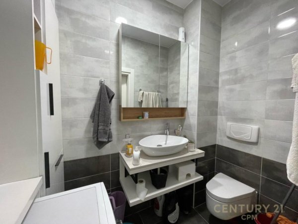 Tirane, shes apartament 2+1 Kati 3, 78 m² 200.000 € 