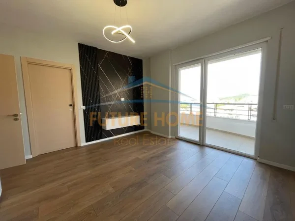 Tirane, shitet 1+1+Ballkon Kati 4, 59 m² 92.000 € (FRESK)