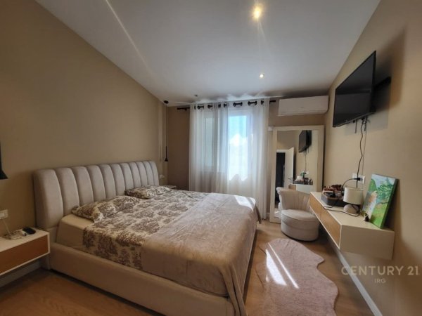 Tirane, shitet apartament 2+1 Kati 6, 99 m² 175.000 € (Mine Peza)