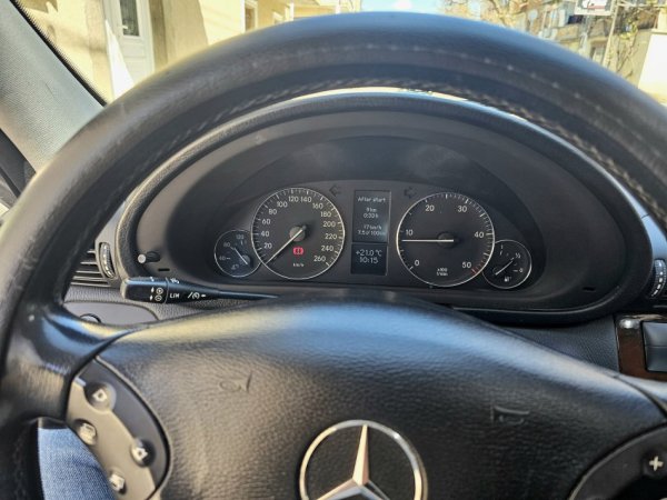 Korce, shitet makine C class 2005 200 cdi c klass Mercedes Nafte, gri metalizato manuale Kondicioner 235.000 km 4.300 €