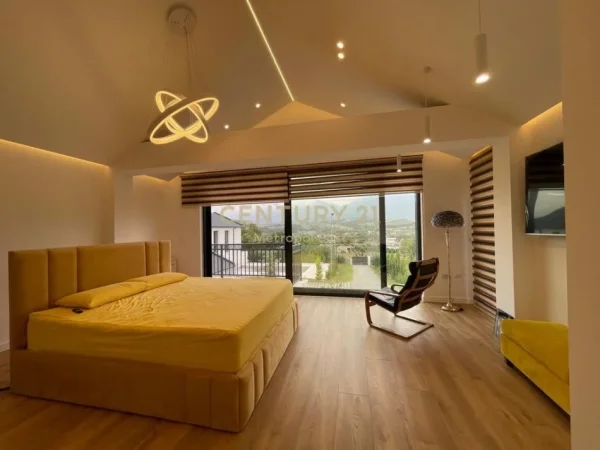 Tirane, jepet me qera Vile 1 Katshe Kati 1, 2.000 m² 4.500 € (Berzhite, Tirane)