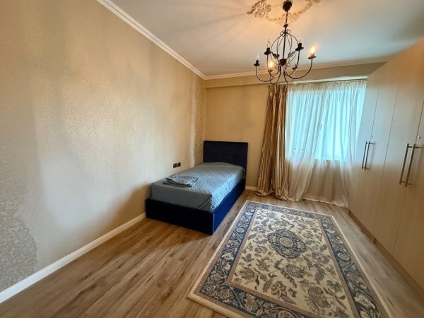 Tirane, shes apartament 2+1+Ballkon Kati 5, 125 m² 385.000 € (Bllok)