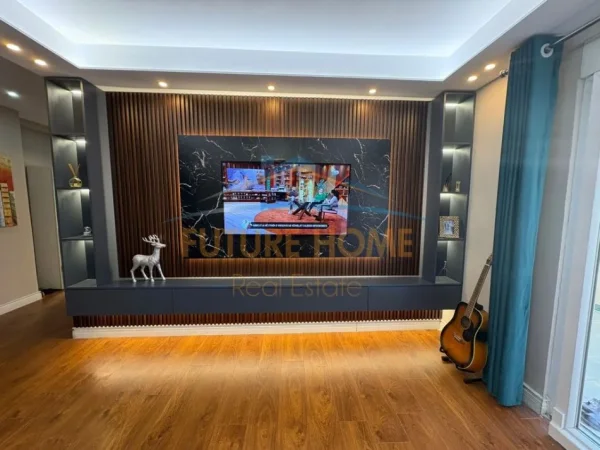 Tirane, shitet apartament 2+1+Ballkon Kati 1, 125 m² 185.000 € (YZBERISHT)