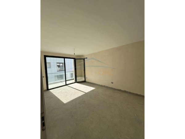 Tirane, shitet apartament 1+1+Ballkon Kati 3, 72 m² 210.000 € (LIQENI I THATE)