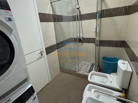 Tirane, shitet apartament 2+1+Ballkon Kati 5, 108 m² 163.000 € (UNAZA E RE)