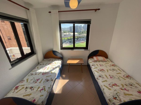 Tirane, jepet me qera apartament 2+1+Ballkon Kati 6, 102 m² 700 € (Rruga e Kosovareve)