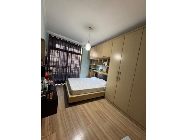 Tirane, shitet apartament 2+1+Aneks+Ballkon Kati 5, 108 m² 163.000 € (Unaza e re, prane Viles L)