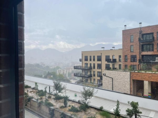 Tirane, jepet me qera apartament 1+1 Kati 2, 82 m² 700 € (Kodra e Diellit 2)