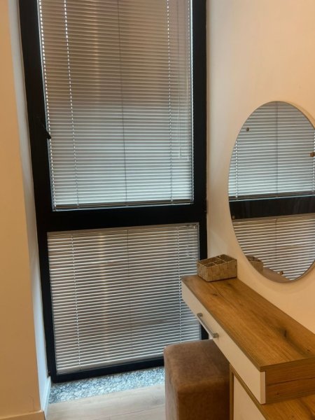 Tirane, jepet me qera apartament 1+1 Kati 1, 65 m² 500 € (Rruga ndre mjeda)