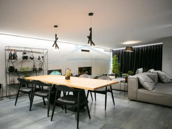 Tirane, shitet apartament+verande | Penthouse 3+1+Aneks+Ballkon Kati 6, 400 m² (liqeni i that)