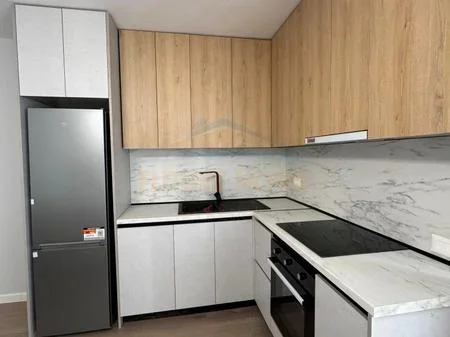 Tirane, shitet apartament 2+1+Ballkon Kati 3, 94 m² 135.000 € 