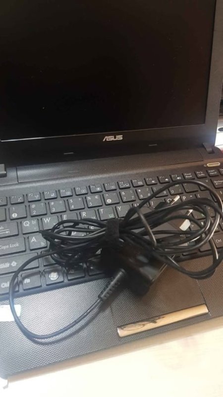 Lushnje, shes Laptop Mini laptop Asus Eee Pc. 10.1 . Çmimi 45 mij lek te vjetra