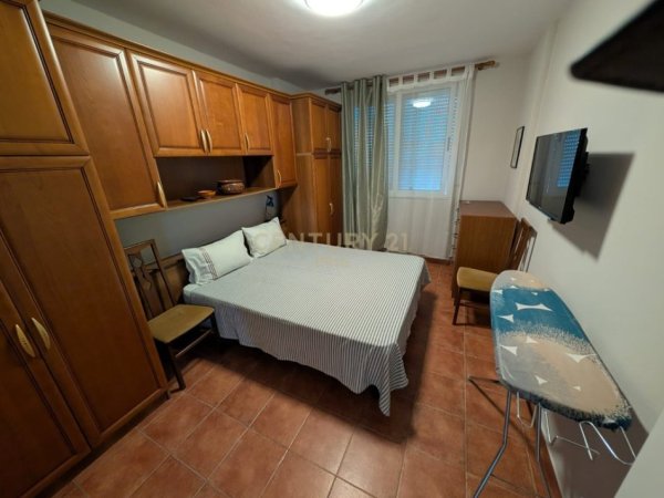 Tirane, jap me qera apartament 2+1 Kati 8, 80 m² 600 € (Myslym shyri)