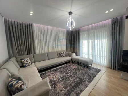 Tirane, jepet me qera Vile , 480 m² 6.500 € 