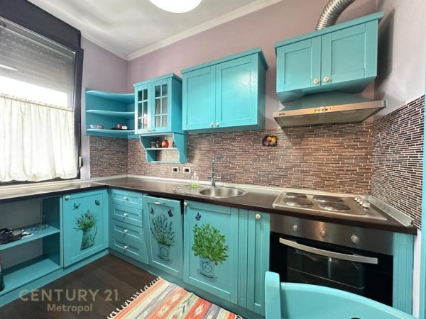 Tirane, shitet apartament 2+1 Kati 7, 98 m² 145.000 € (Yzberish)