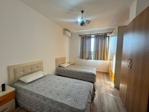 Tirane, jap me qera apartament 2+1+Ballkon Kati 7, 120 m² 800 € (ne Zog te Zi)