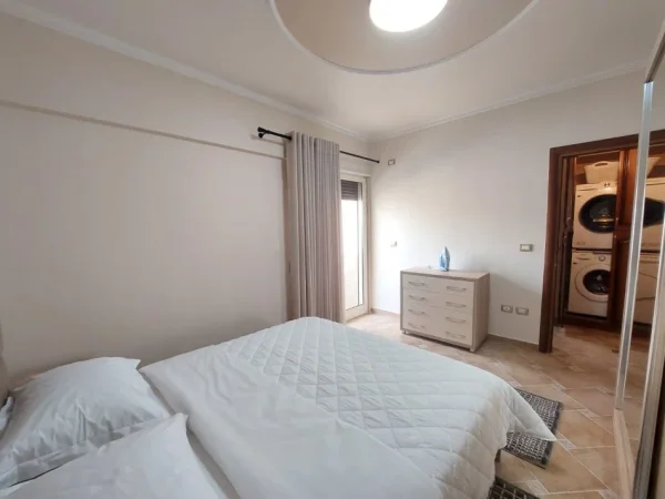 Durres, shitet apartament 2+1+Ballkon Kati 4, 91 m² 135.000 € (Ne krah te Polisice)