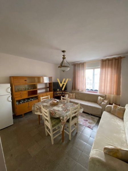 Tirane, jepet me qera apartament 2+1+Ballkon Kati 5, 80 m² 600 € (RRUGA QEMAL STAFA)