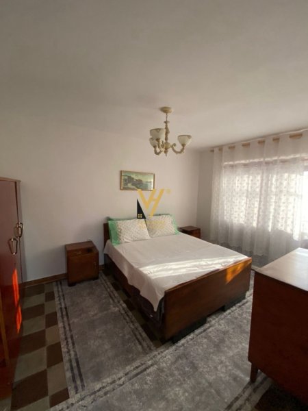 Tirane, jepet me qera apartament 2+1+Ballkon Kati 5, 80 m² 600 € (RRUGA QEMAL STAFA)