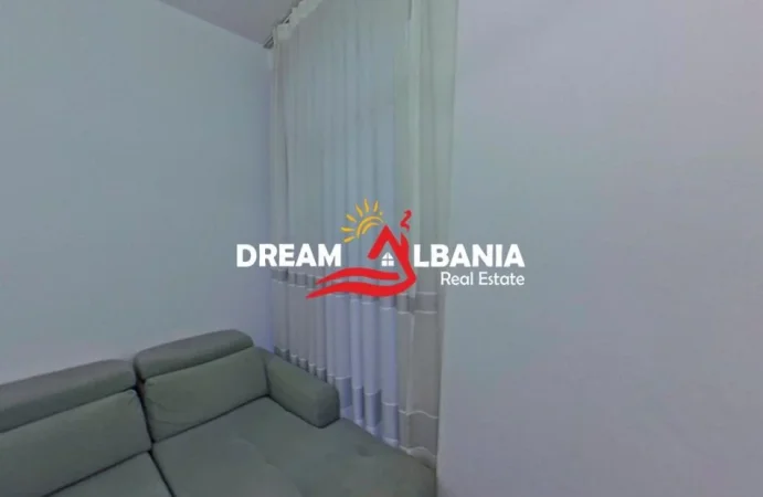 Tirane, jepet me qera apartament 2+1 , 75 m² 850€ (tek Komuna e Parisit prane Kika 2)