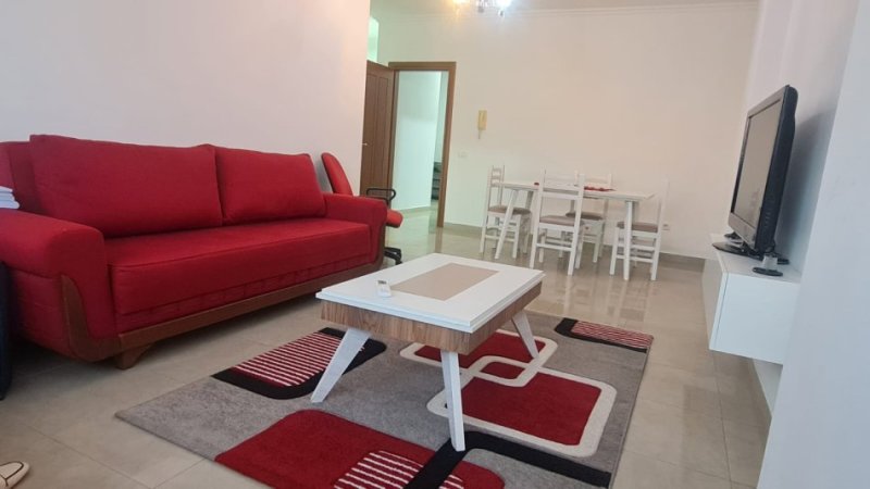 Tirane, jepet me qera apartament 3+1+Aneks+Ballkon Kati 4, 115 m² 700 € (Rr. Don Bosko)