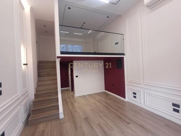 Tirane, jepet me qera dyqan Kati 0, 42 m² 500 € (Ali Demi)