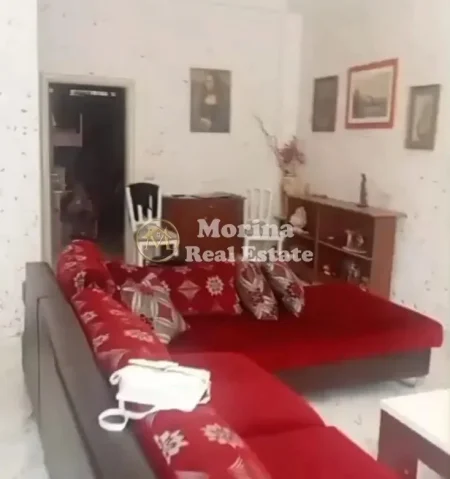 Tirane, jepet me qera shtepi 1+1 Kati 4, 80 m² 420 € (Rruga 5 Maji)