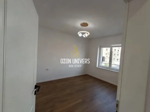 Tirane, shitet apartament 1+1 Kati 3, 45 m² 104.000 € (shkolla 26 nentori)