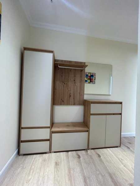 Tirane, jepet me qera apartament 2+1 Kati 3, 120 m² 1.000 € 