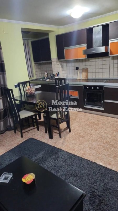 Tirane, jepet me qera apartament 2+1 Kati 2, 80 m² 500 € (Brryli)
