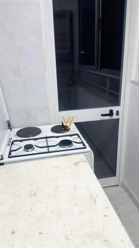 Tirane, jepet me qera apartament 2+1+Ballkon Kati 4, 63 m² 115.000 € (ALI DEMI)