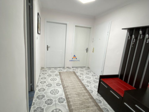 Tirane, jepet me qera apartament 2+1+Ballkon Kati 4, 75 m² 600 € (ISH RESTORANT DURRESI)