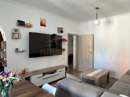 Tirane, shitet apartament 1+1 Kati 5, 69 m² 155.000 € 