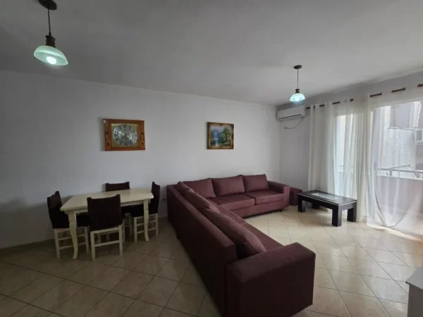 Tirane, shitet apartament 1+1+Ballkon Kati 3, 72 m² 105.000 € 