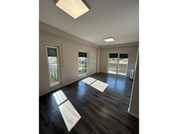 Tirane, shitet apartament 2+1+Ballkon Kati 1, 88 m² 230.000 € (Quartum Residence)