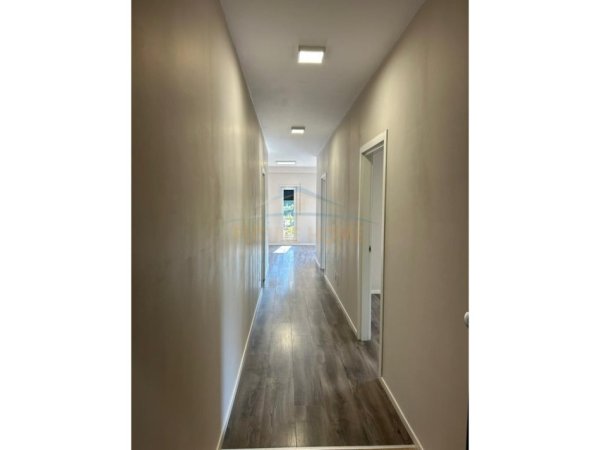 Tirane, shitet apartament 2+1+Ballkon Kati 1, 88 m² 230.000 € (Quartum Residence)