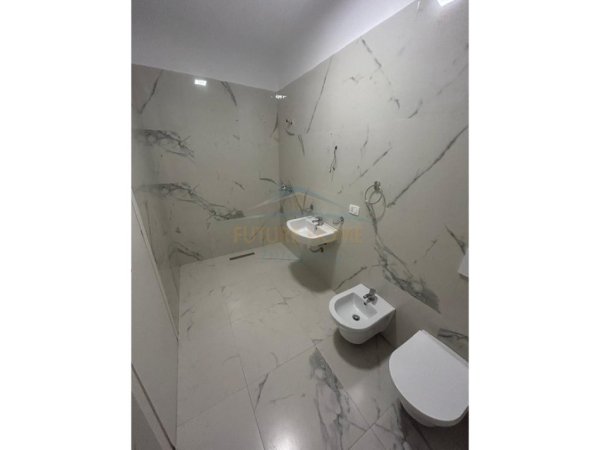 Tirane, shitet apartament 2+1+Ballkon Kati 1, 88 m² 230.000 € (Quartum Residence)