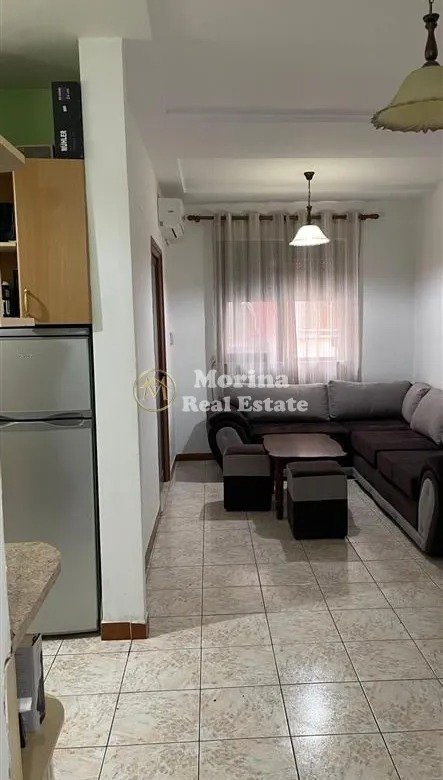 Tirane, jepet me qera apartament 1+1 Kati 4, 50 m² 500 € (Myslym Shyri)