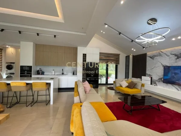 Tirane, jepet me qera Vile 2 Katshe , 2.000 m² 4.500 € 